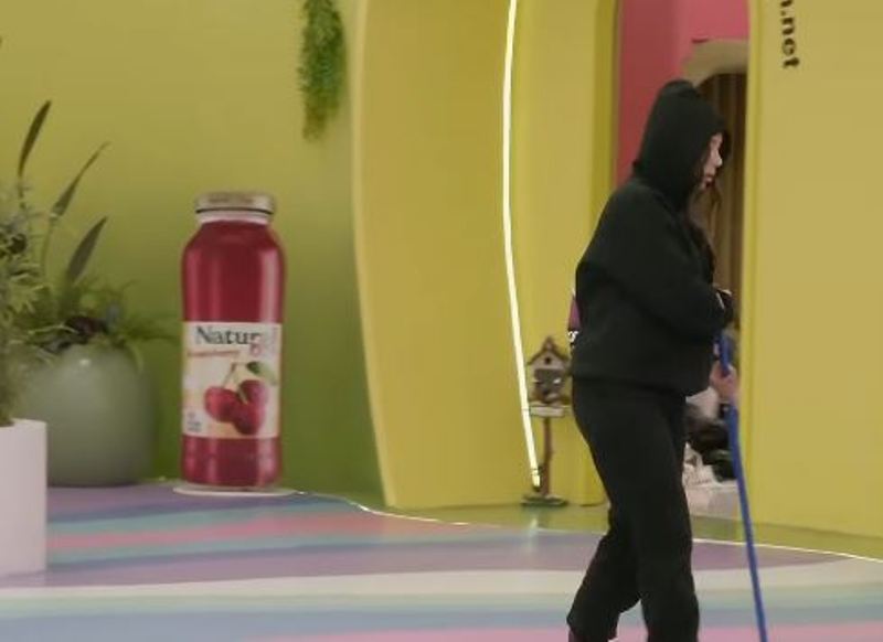 Alba e zhgënjyer nga meshkujt  S dua ta njoh asnjë  ma kanë sjellë në majë të hundës  VIDEO 