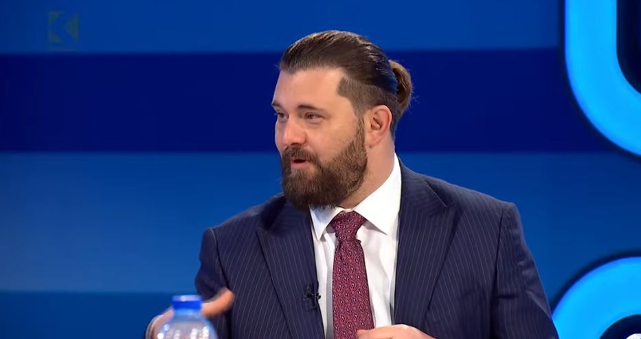 Analisti Imeri: Vuk Hamoviq e ka fituar ankandin për importin e rrymës në Kosovë (VIDEO)