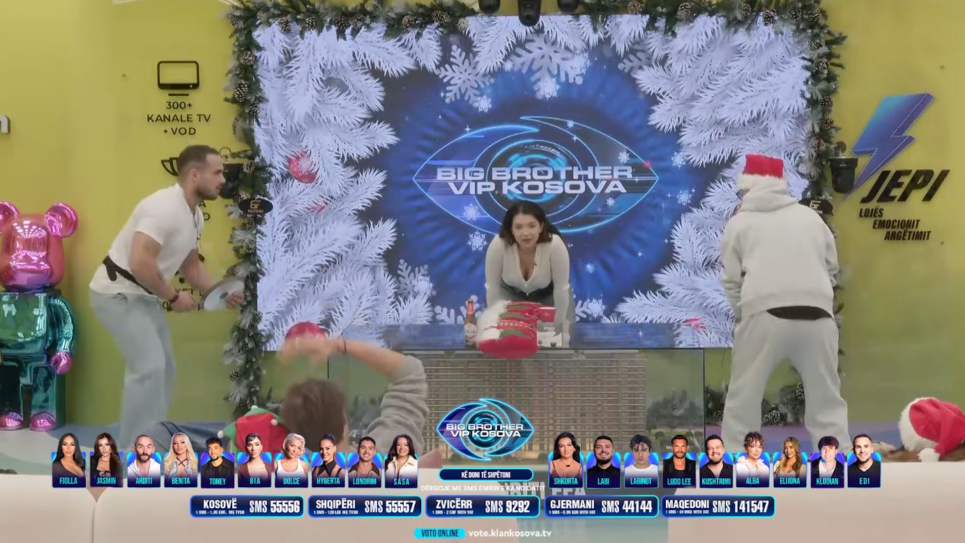 Momente të lezetshme në shtëpi  banorët tregohen kreativ me lojën e ping pongut  VIDEO 