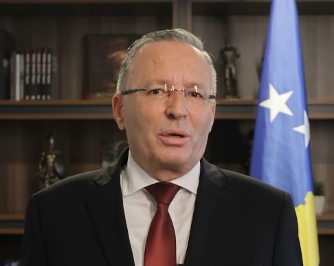 Bedri Hamza u bën thirrje qytetarëve  Dilni dhe votoni për stabilitetin  bashkimin dhe të ardhmen e Kosovës  VIDEO 