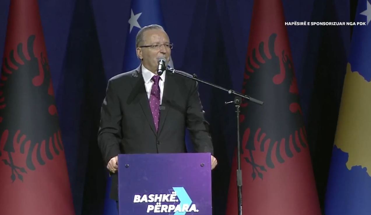 hamza-rritje-te-pagave-e-pensioneve-50-per-qind-mbi-ate-aktuale