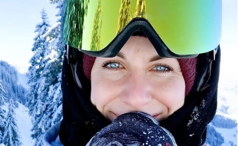 alpinisti-le-te-dashuren-vetem-ne-malin-me-te-larte-te-austrise-ajo-ngriu-per-vdekje