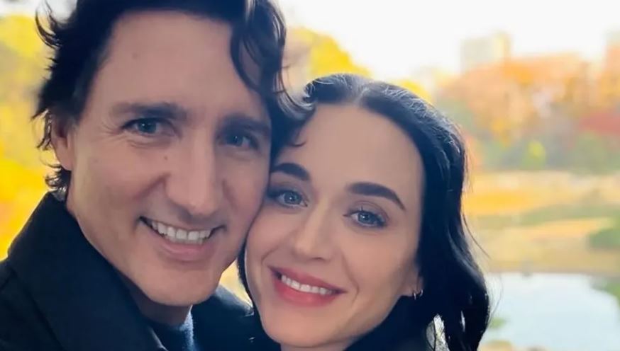 katy-perry-dhe-ish-kryeministri-kanadez-publikojne-selfie-nga-udhetimi-ne-japoni