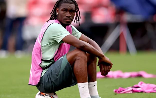 Bissouma i qet prapë telashe vetes