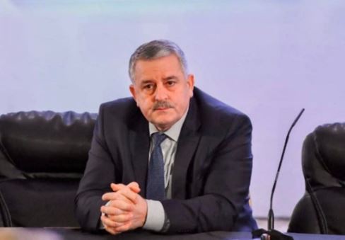  Padrejtësi e pashembullt    manovër e ulët    Veliu reagon pasi nuk u përfshi në listën e kandidatëve nga LDK ja