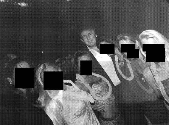 Publikohen fotot e Epstein me Trump  Bannon  Clinton dhe të tjerë