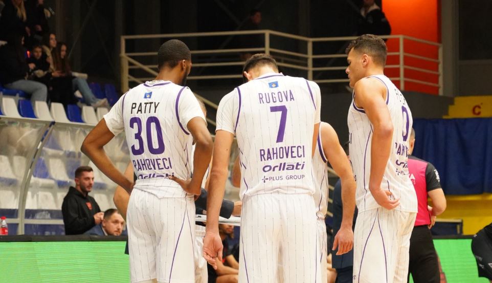 Rahoveci befason Pejën