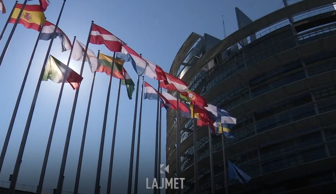 Aplikimi për në BE   dosja e Kosovës fle 3 vjet  Brukseli e injoron  VIDEO 