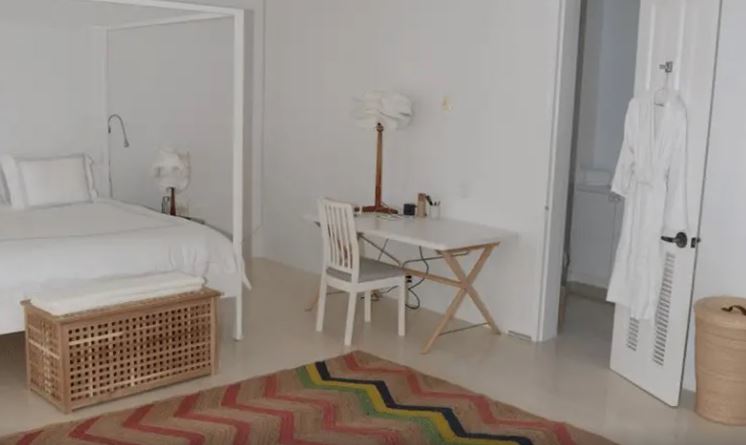 Publikohen mijëra dokumente të Epstein  përfshihen Clinton e Michael Jackson