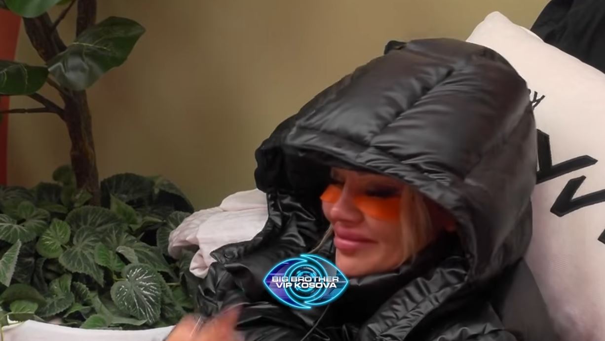 Benita  Arditi dhe Labi qajnë me dënesë për Toneyn  VIDEO 