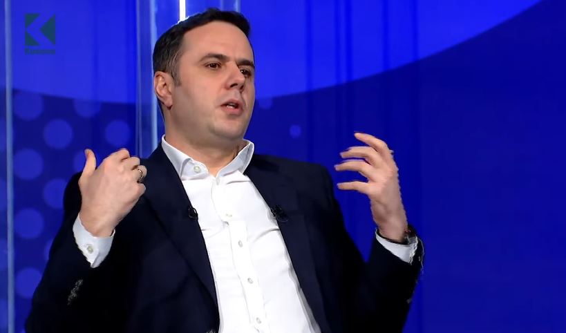  Unë i gëzohem votës së mërgatës   Abdixhiku thotë se NUK i pengon DATA e zgjedhjeve  VIDEO 