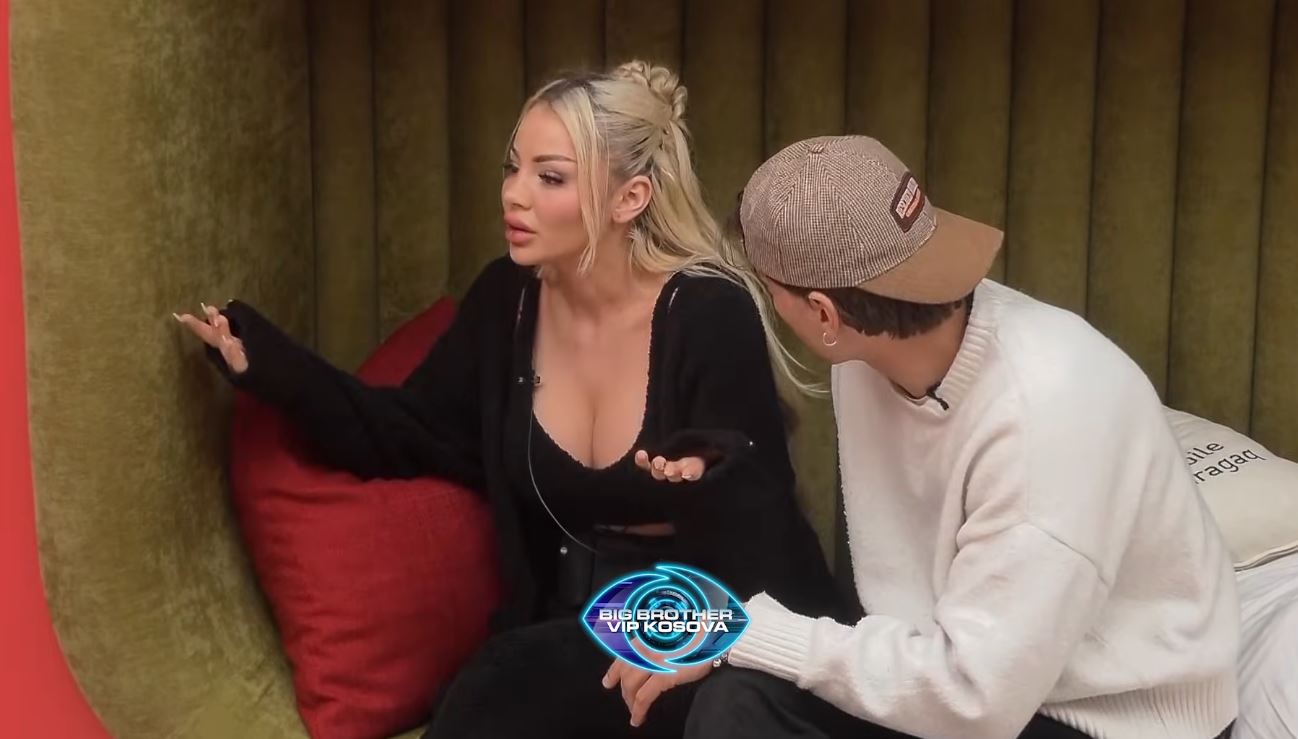 po-ma-ngjesin-benita-qane-me-denese-klodi-i-qendron-afer-video