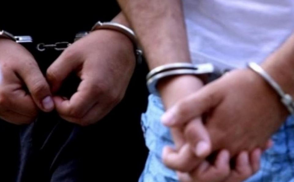 Vodhën rreth 4 mijë franga dhe 800 euro  arrestohen dy të dyshuarit në Ferizaj