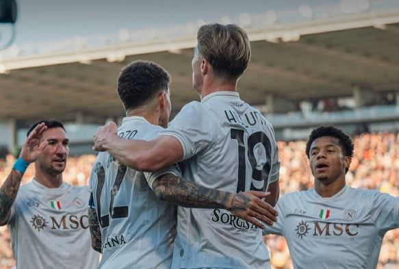 Super Hojlund  Napoli lider i ri