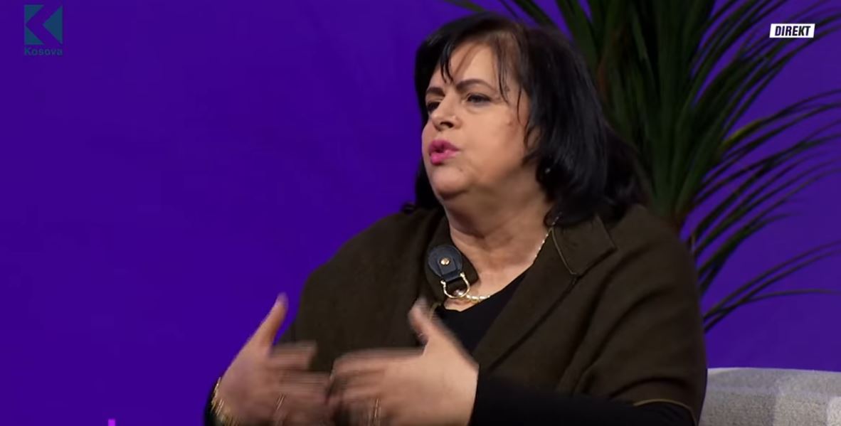 Gashi  Kërkesa të mëdha edhe nga diaspora  pata katër raste shkurorëzimi brenda ditës  VIDEO 