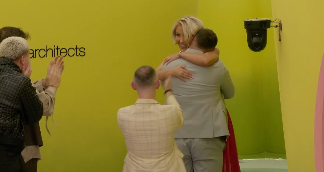 Edi i shastisur nga rikthimi i Dolces   e ngrit në ajër  VIDEO 