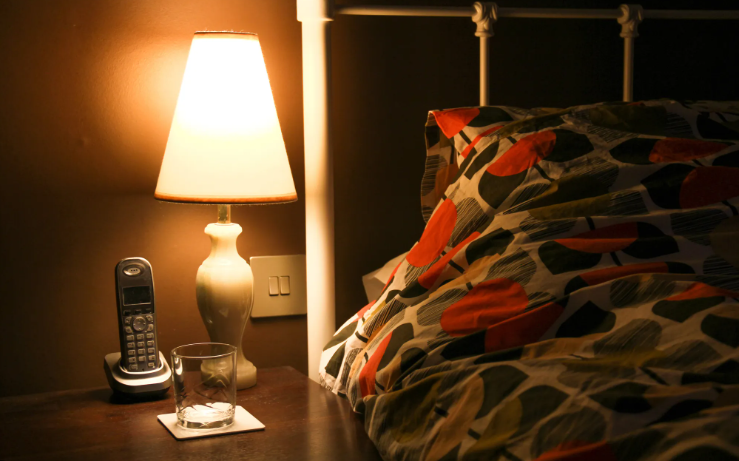 me-drite-ndezur-apo-fikur-ja-cfare-thone-studimet-per-seks-me-te-mire