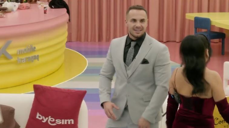 Edi pas kthimit të Dolces  Jam gati të rri pa bukë tri javë  më erdhi ushqimi  VIDEO 