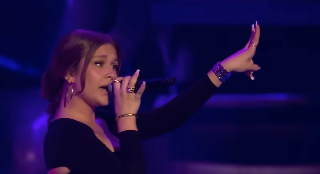 Ereza vetëm një hap para finales në Voice of Germany