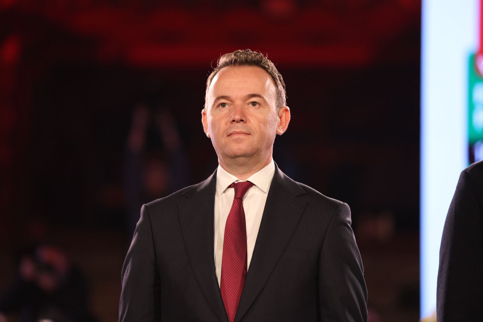 Faton Peci merr zyrtarisht drejtimin e Mitrovicës së Jugut