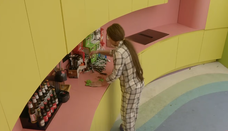 fjolla-morina-e-zonja-e-ben-xixe-kuzhinen-qe-ne-mengjes-video