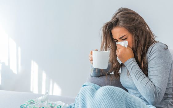 Alarm gripi në Evropë  Si të mbrohemi nga vala e re   VIDEO 