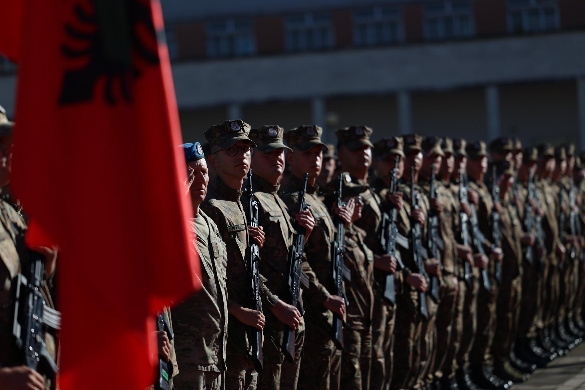 Shqipëria bëhet me 387 ushtarë të ri