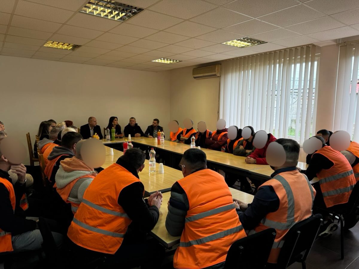 30 të dënuar përfundojnë me sukses programet rehabilituese në burgun e Smrekonicës