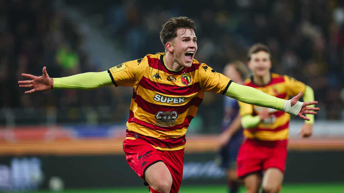 Bayern dhe Barcelona pas supertalentit polak