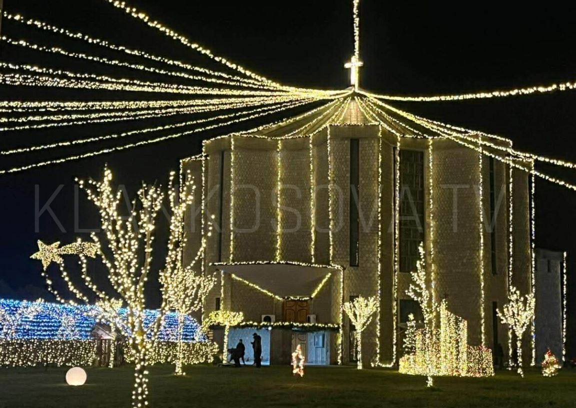 Ndizen dritat në kishën e Bishtazhinit në Gjakovë  organizohet  Betlehemi i gjallë 