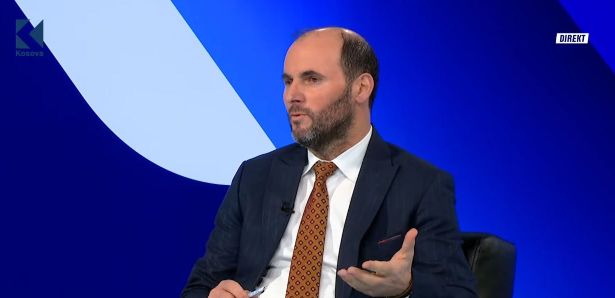 "Flemë mbi thëngjill, por paguajmë më shtrenjtë” – Murtezaj godet Qeverinë Kurti (VIDEO)