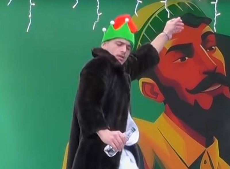  Vëllau i Madh  e lëshon këngën e Fjollës  Londrimi e shijon atë  VIDEO 