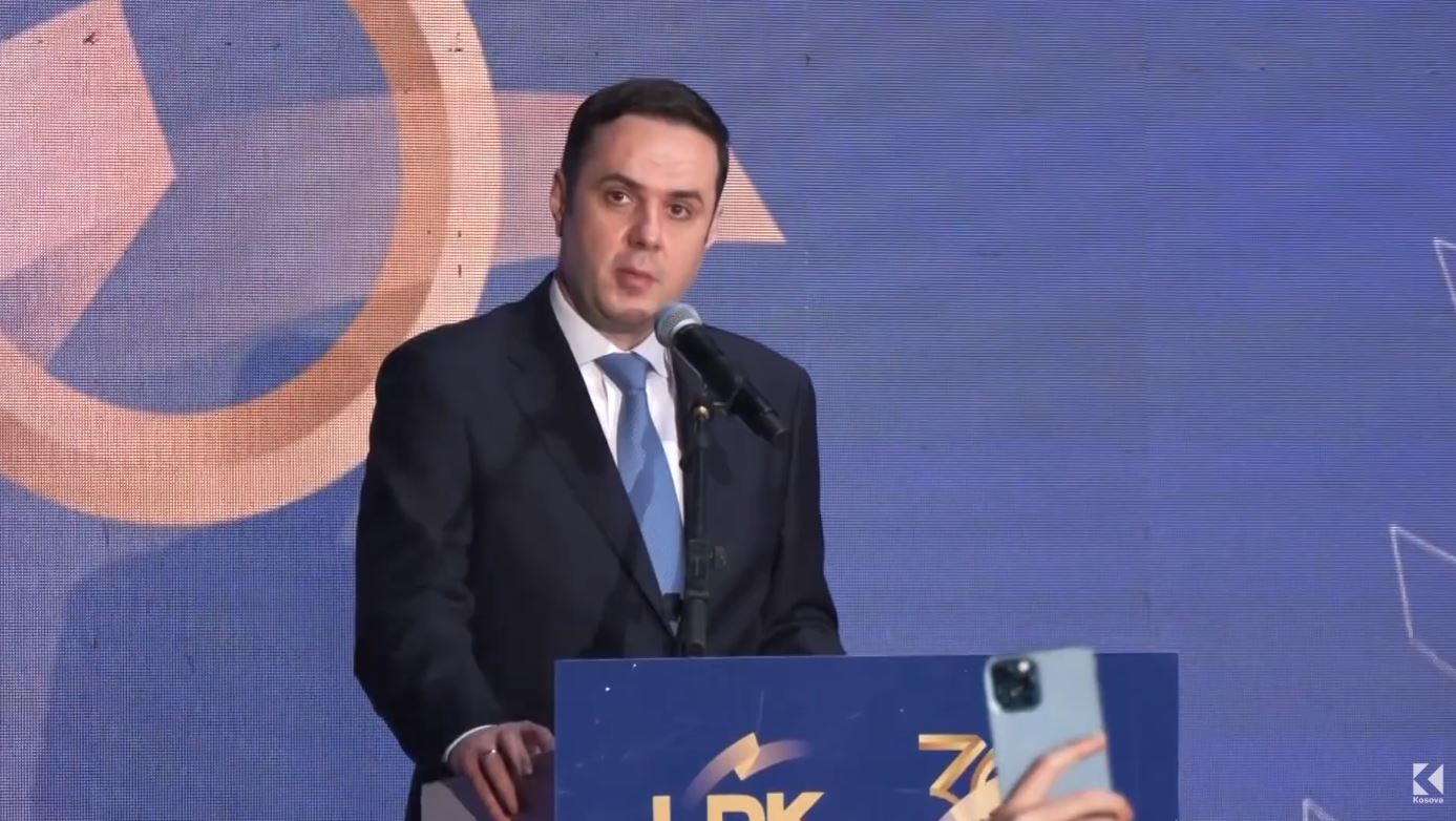 LDK bëhet 36 vjeçe  zotohet në vlerat e Rugovës  VIDEO 