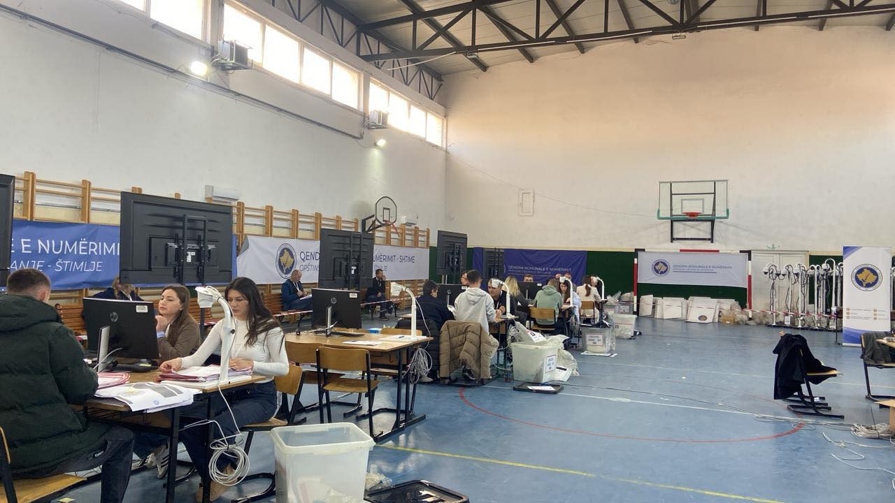 Gati 50 për qind të numëruara  s ka fort ndryshim në votat e deputetëve