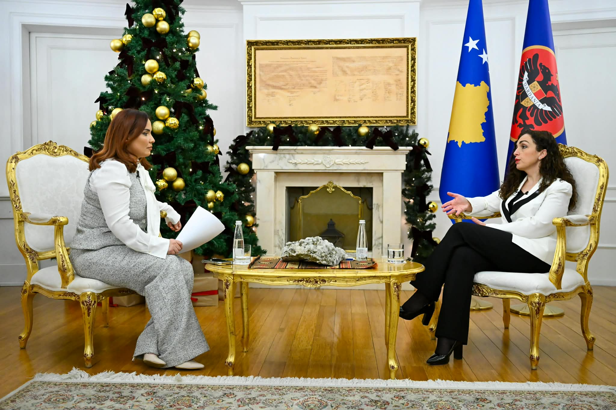 Presidentja Vjosa Osmani përmbyll vitin me një intervistë speciale në Klan Kosova (VIDEO)