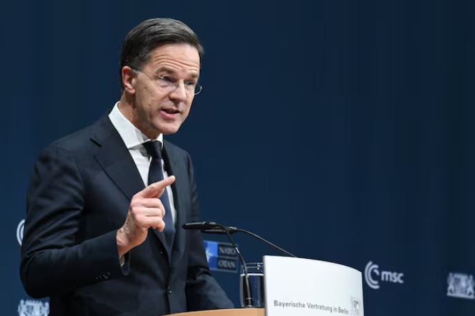 Shefi i NATO s  Ne jemi caku i radhës i Rusisë