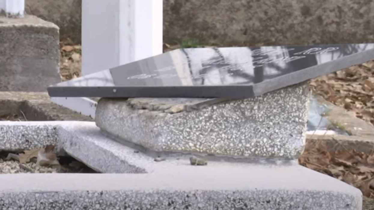 Dyshohet se dëmtuan varrezat  arrestohen gjashtë persona në Obiliq