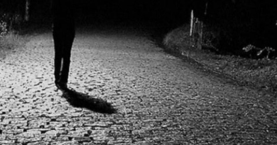 Deçan  I humb nëna  djali raporton rastin në Polici