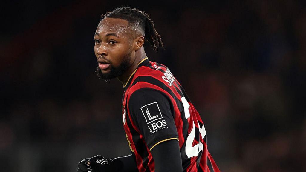 City po kryeson në garën për Semenyon