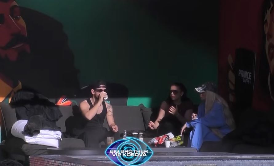 ibro-ngacmon-beniten-kush-po-i-pelqen-asaj-ne-shtepi-video