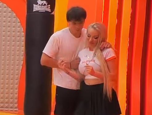 Benita përlotet me “Ditë e Natë” të Yll Limanit (VIDEO)