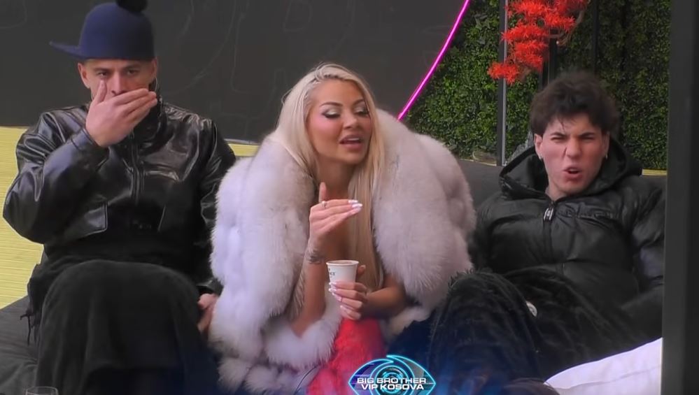 Ti s ke të drejtë të flasësh për fe  përderisa i lyen thojtë   i thotë Benita Labit  VIDEO 