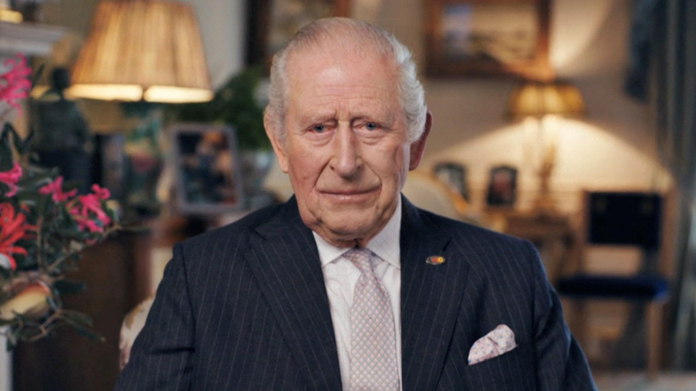 Mbreti Charles ndan lajmin e mirë  thotë se trajtimi i tij kundër kancerit do të reduktohet