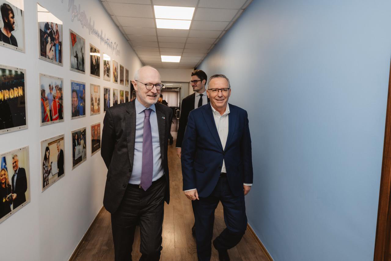 Letra e Hamzës për heqjen e sanksioneve të BE së dërgohet në kabinetin e Macronit