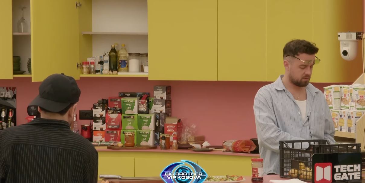 Ibro i drejtohet Kushtrimit: E ke zërin fantastik (VIDEO)