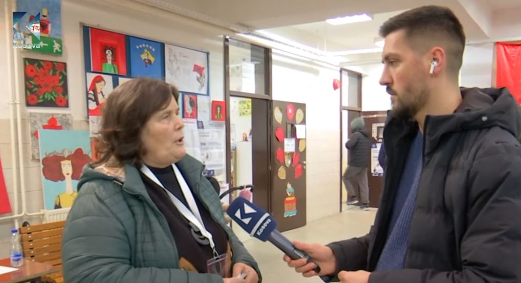 Fletushka reklamuese në Mitrovicë  menaxherja e qendrës sqaron situatën  VIDEO 