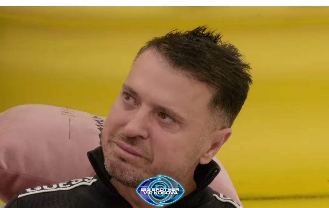  Nëna ime ka mbetur shumë e re kur ka vdekur babai   Labi nuk i ndal dot lotët  VIDEO 