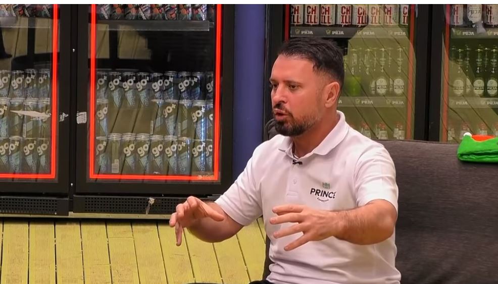 labi-tregon-historine-e-njohjes-me-gruan-me-ndihmoi-ne-matematike-e-putha-video