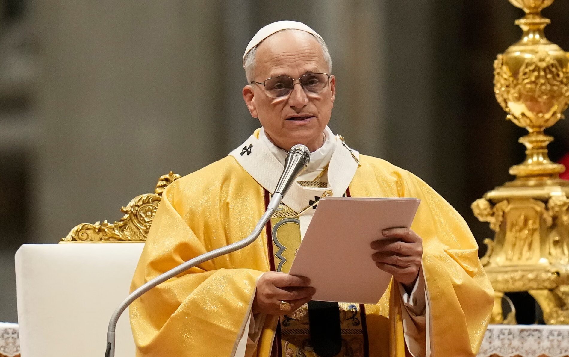 Papa Leoni bën thirrje për mirësi ndaj të huajve dhe të varfërve në mesazhin e Krishtlindjes