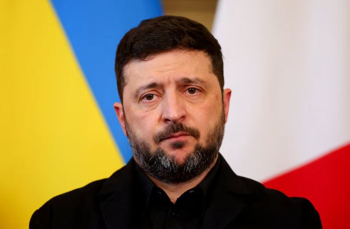 Zelensky heq dorë nga ambicia për në NATO përpara bisedimeve të paqes